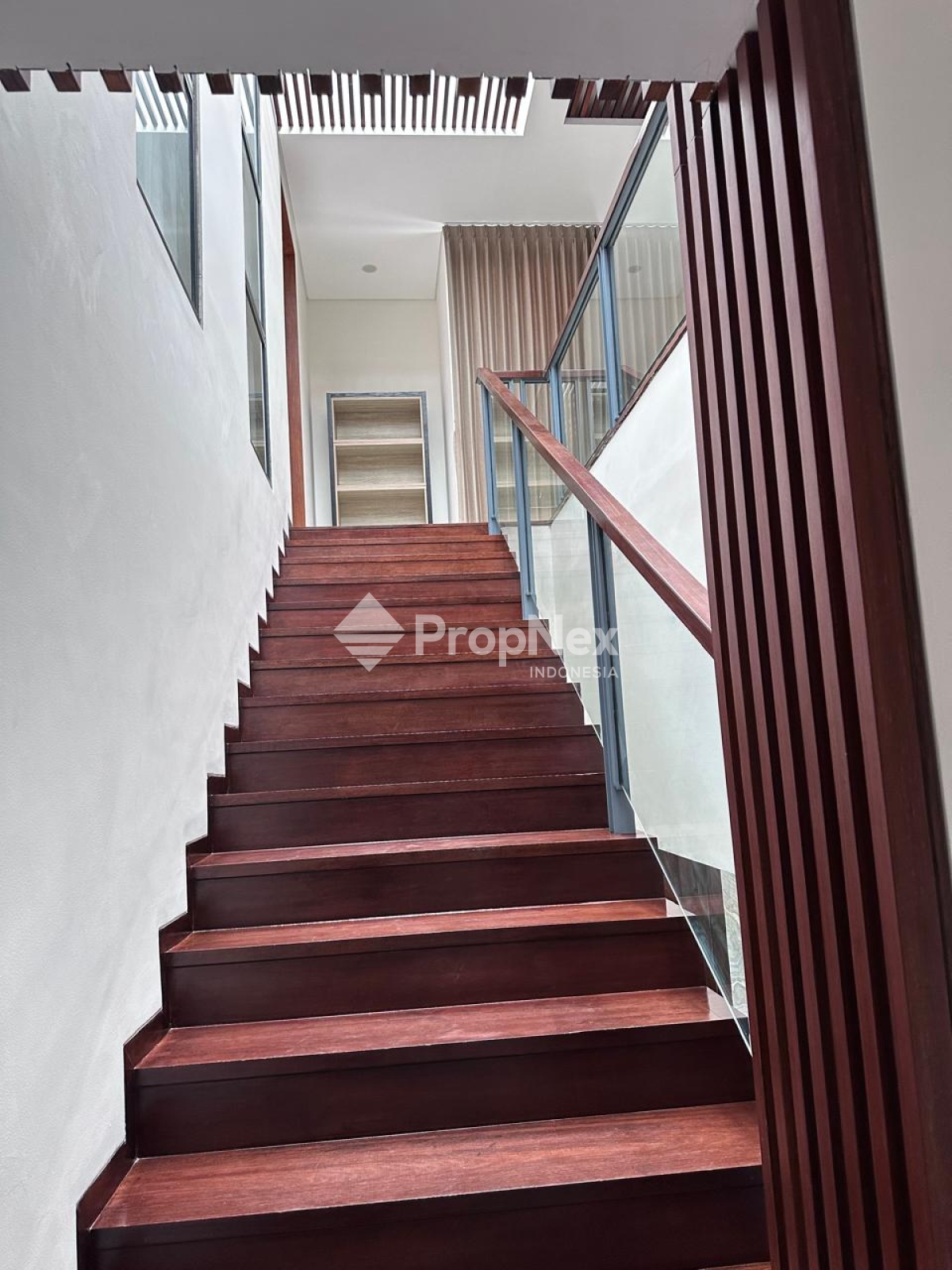 Pakuwon Indah — foto 6